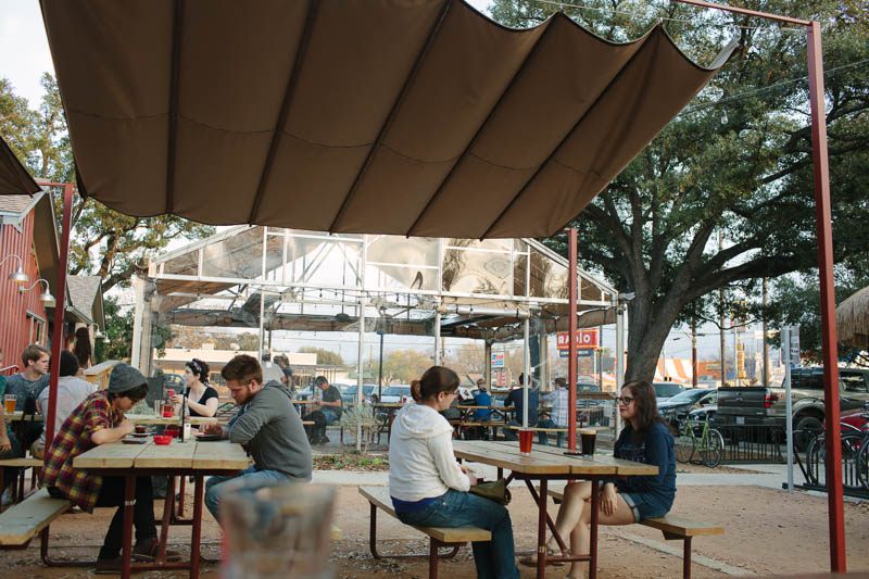 Places to Eat in Austin, Texas ↠ Radio Coffee and Beer | MALLORIE OWENS