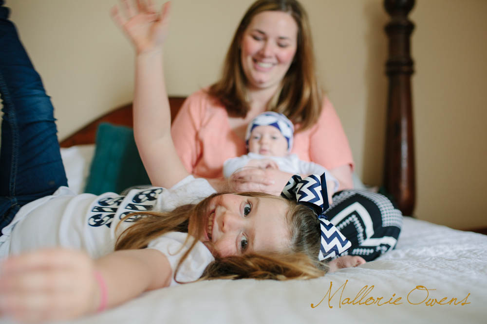 Lifestyle Newborn Photography | MALLORIE OWENS
