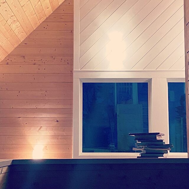 Stay home. Read books. Stay healthy. 
#modernhomes #grandmaraismn #lakesuperior