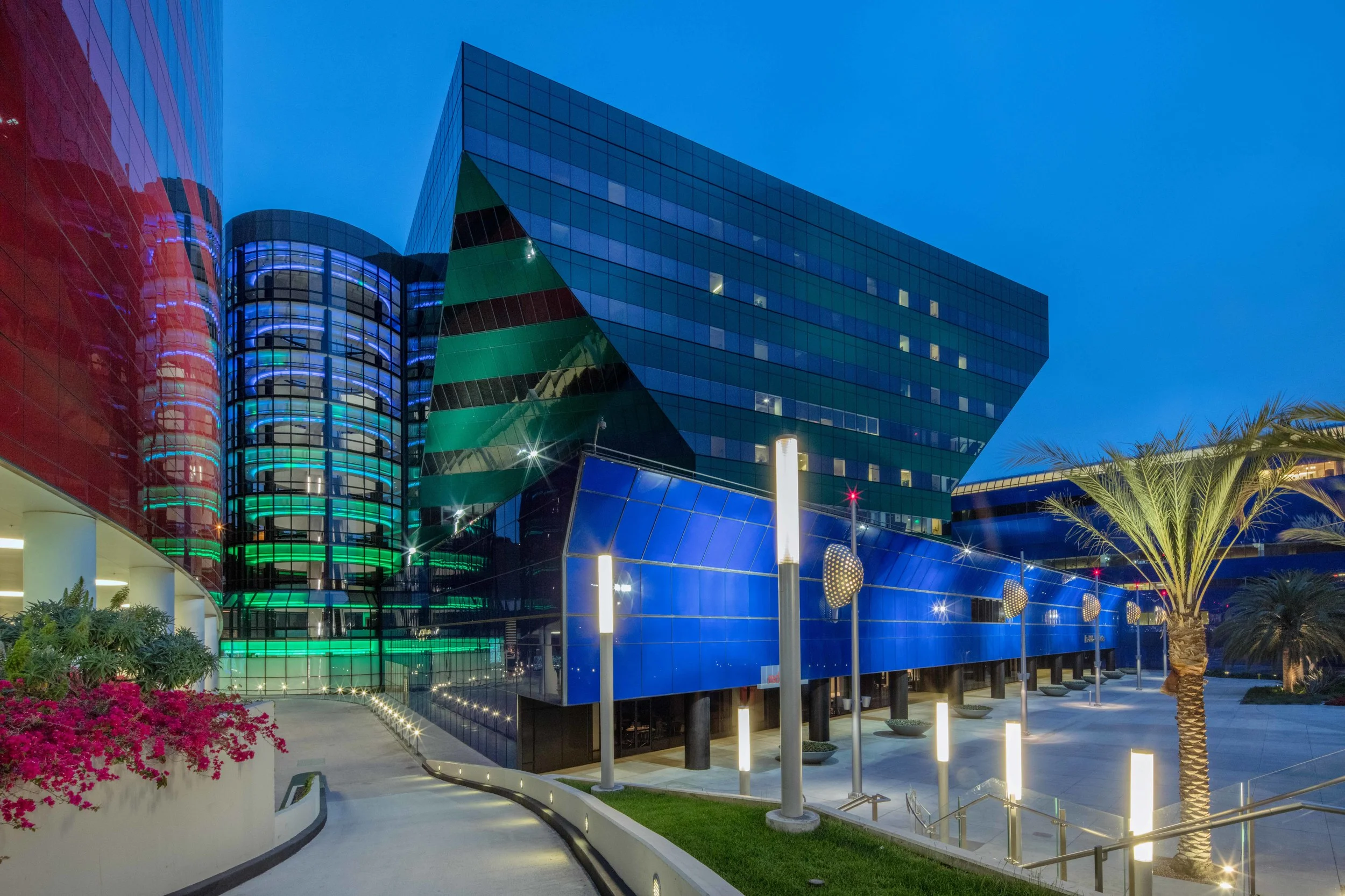 2016_03_27---Pacific-Design-Center_ZL_0015-Edit.jpg