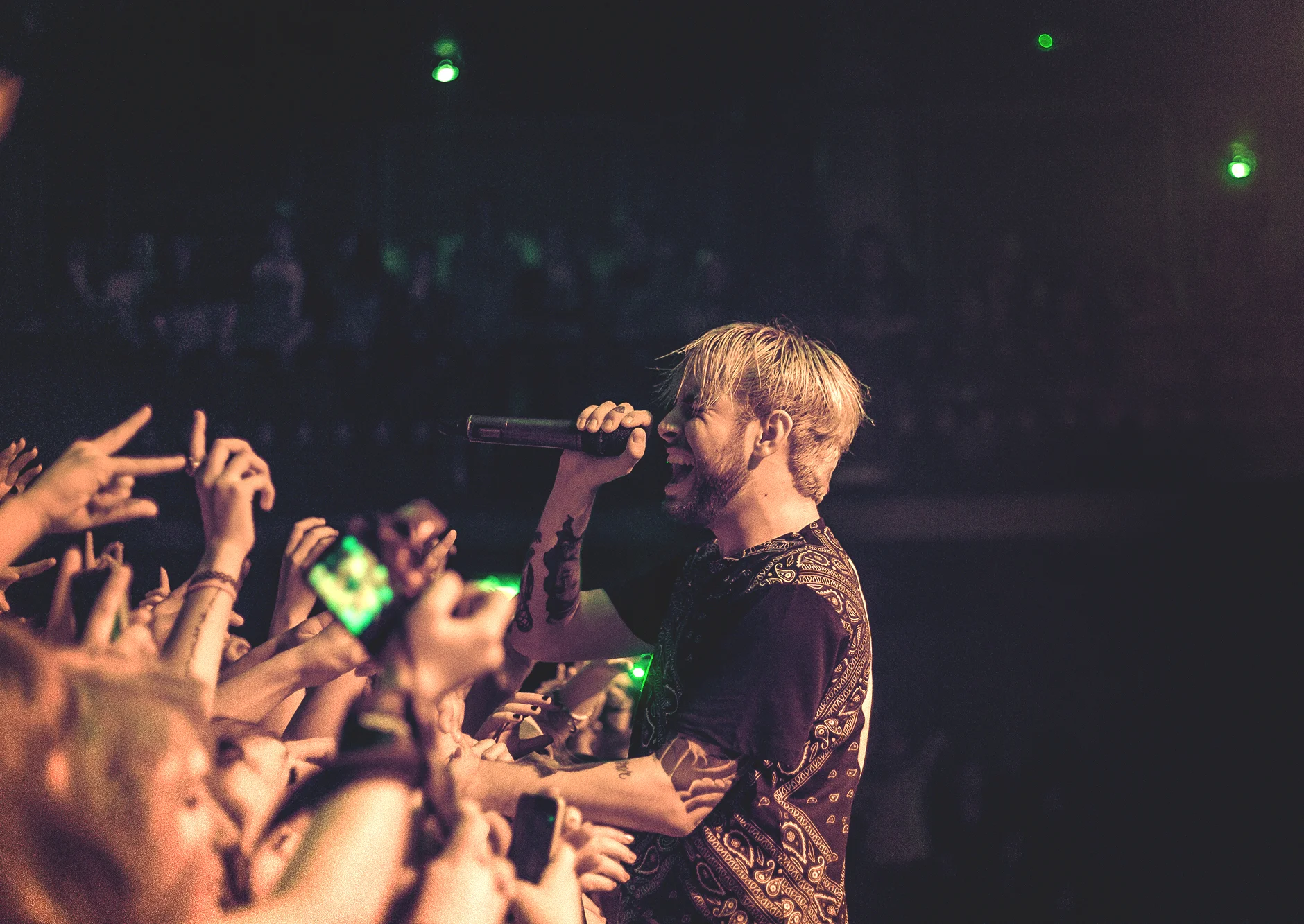 Issues - Live At Manchester Ritz