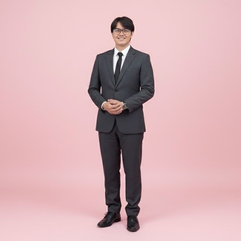 💙 Meet Alex &mdash; The People Guy. With a Heart (and a Sense of Humor).

Not all HR leads wear formality like armor.
Some wear it with warmth &mdash; and a smile that instantly puts people at ease. ✨

Meet Alex, our People Experience Lead &mdash; t