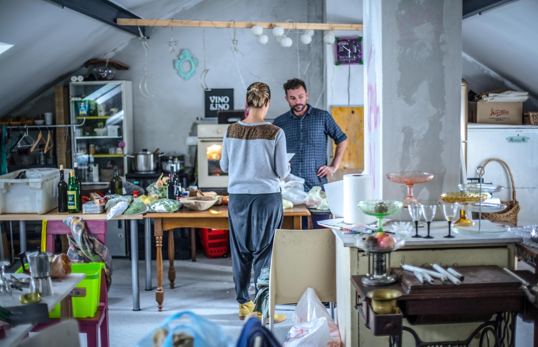 Tavanski kreativni nered A creative mess on the Loft