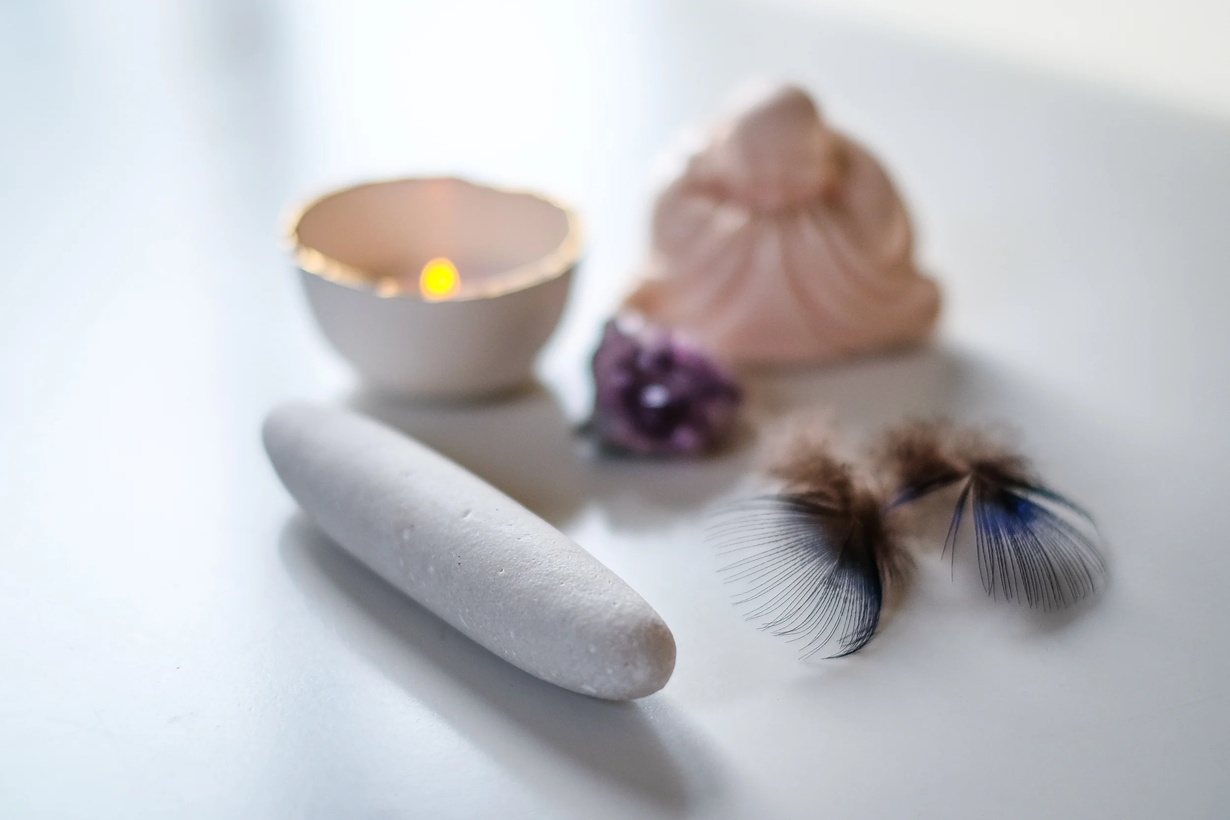 Primjena Secret Ceresa zahtjeva sklonost ritualima & kreiranju vremena za sebe. Budite maštovite & uključite sve što za vas ima neko značenje; kristali, paunova perca, svijećice, porculanski buddhe ... igrajte se. Ionako je sve to samo i isključivo za vas ... i vašu Yoni ;)