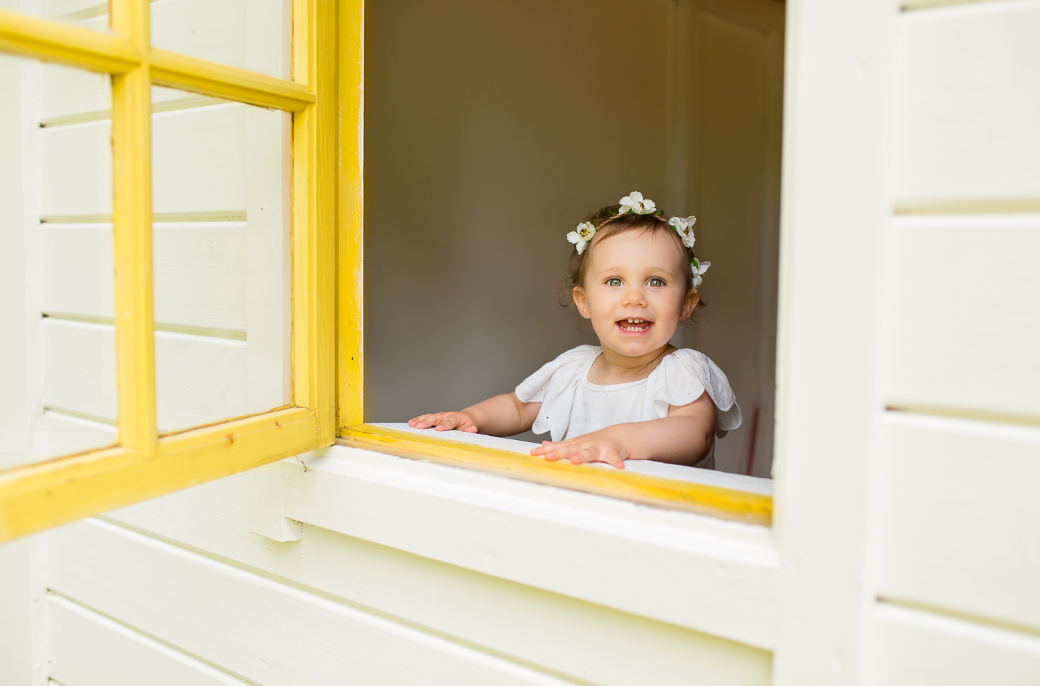 A-midsummer-portrait-of-a-little-girl-by-Sandra-Jolly.jpg