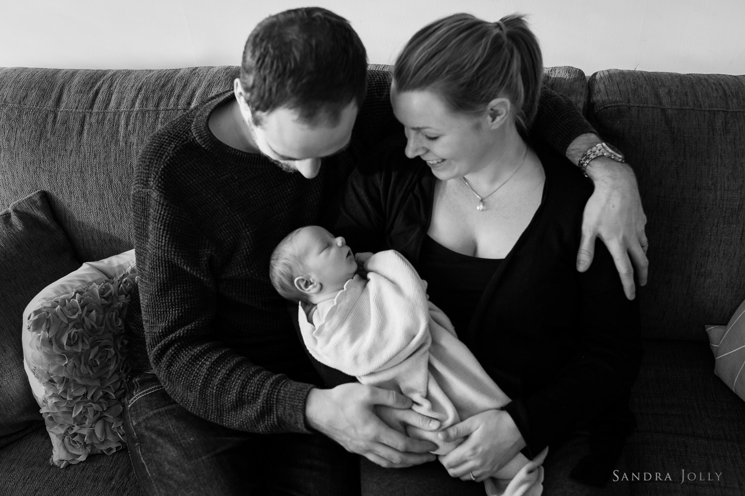 Stockholm-lifestyle-newborn-baby-photographer-Sandra-Jolly.jpg