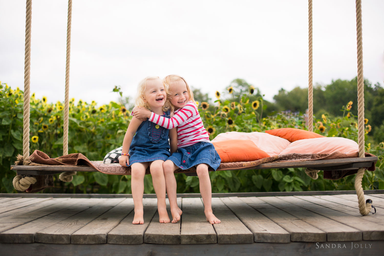 family-photo-session-at-Ulriksdal-Slott-2.jpg