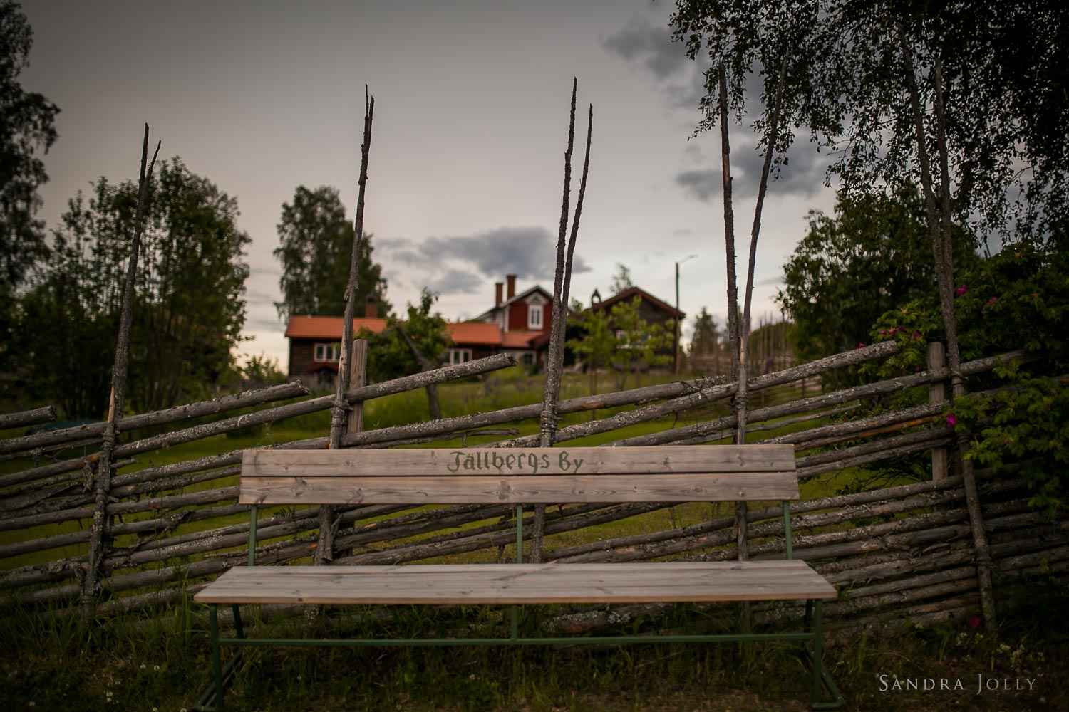 tällberg-sweden-wooden-fence.jpg
