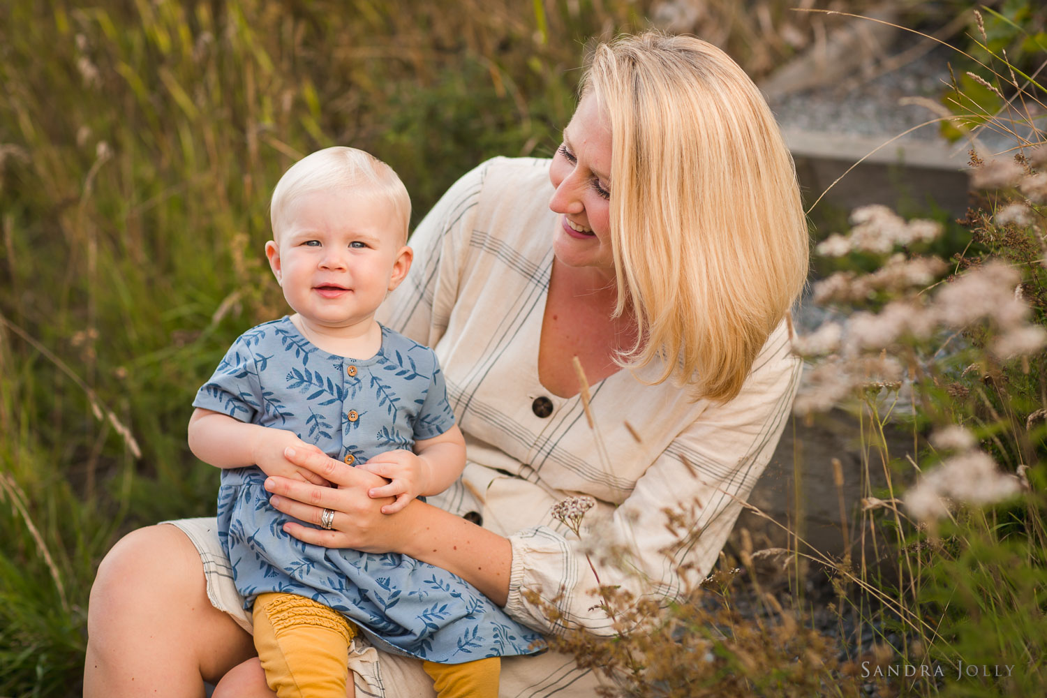 mother-and-daughter-photo-session-stockholm.jpg