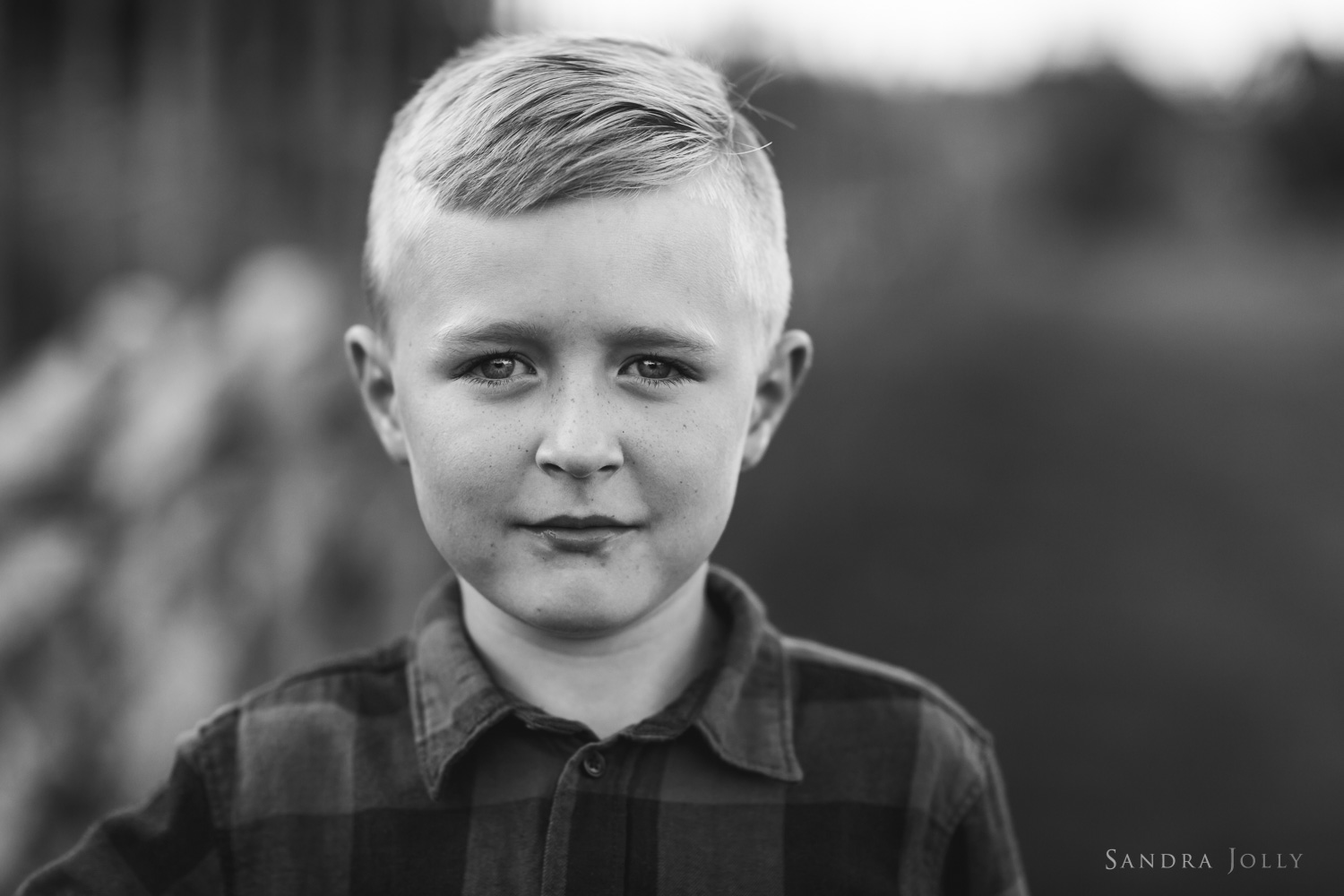 portrait-of-young-boy-stockholm-by-barnfotograf-sandra-jolly.jpg