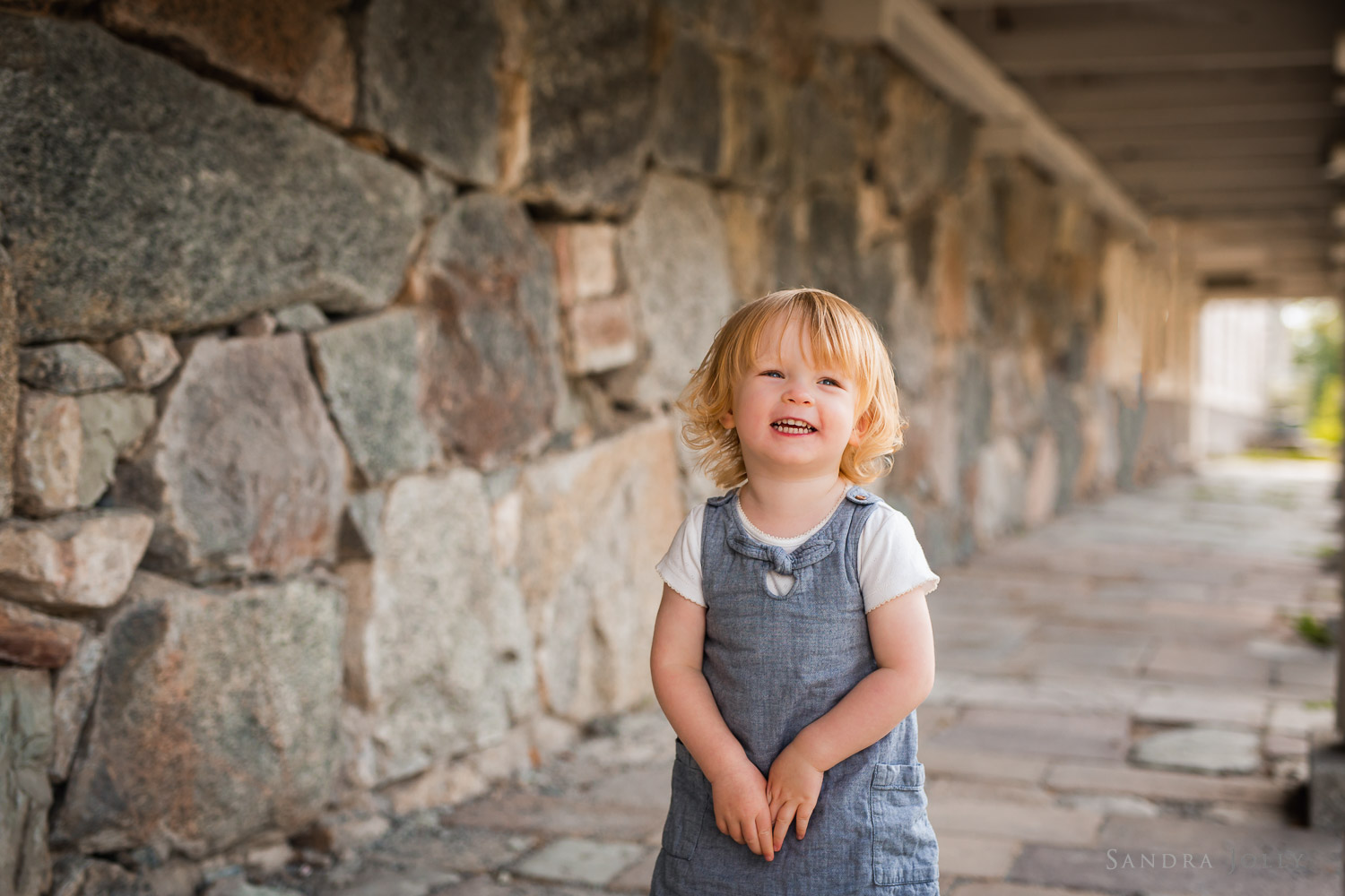 child-portrait-session-at-rosersbergs-slott.jpg