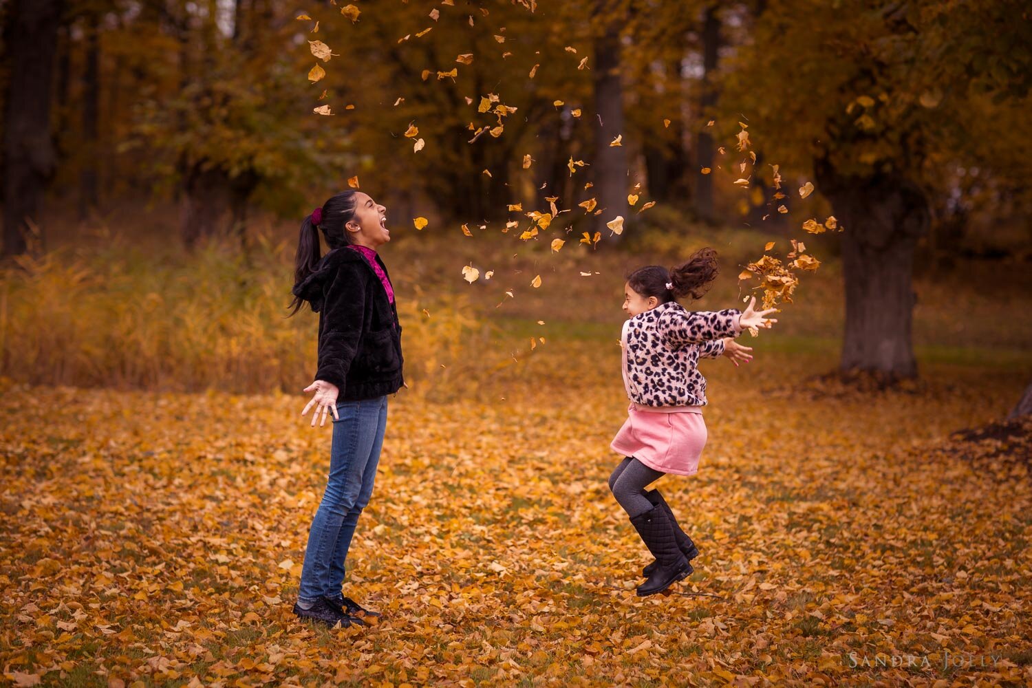 sibling-photo-session-at-Ulriksdals-Slott-by-sandra-jolly-photography.jpg