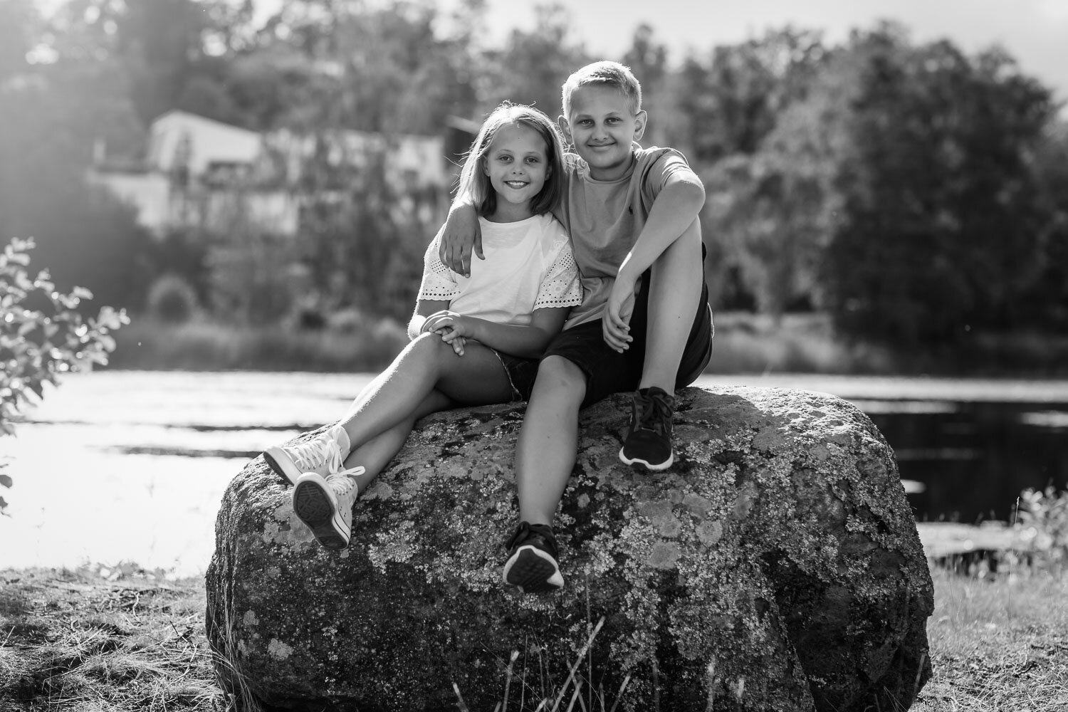 sibling-portrait-by-stockholm-photographer-sandra-jolly-photography.jpg