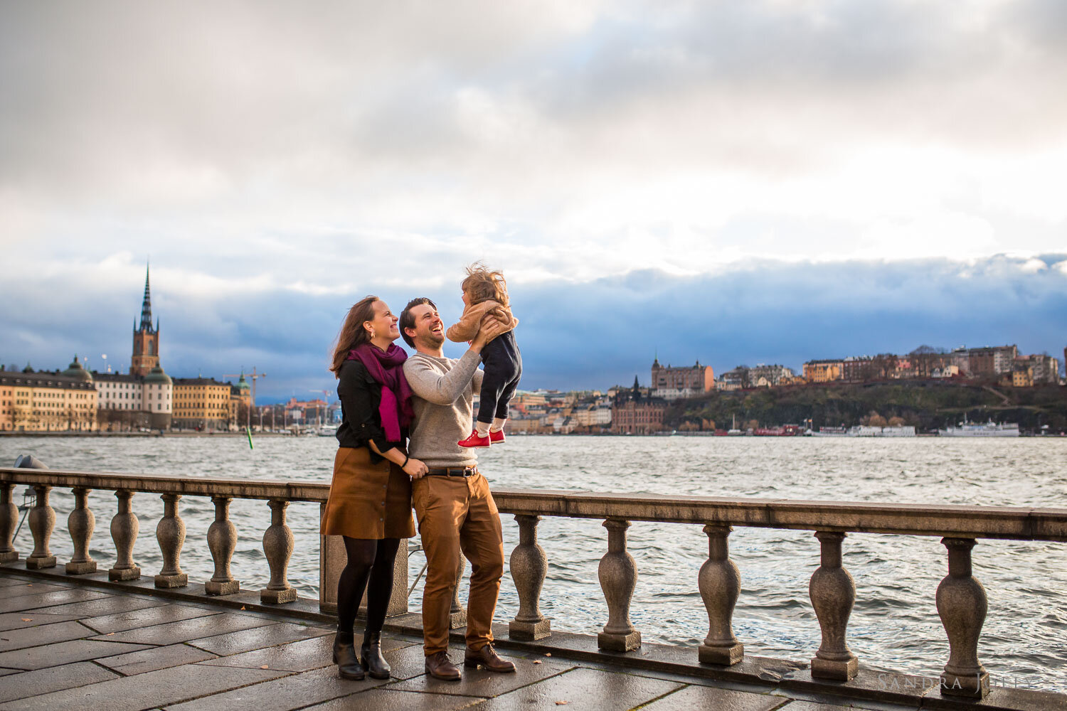 stockholm-family-photo-session-by-sandra-jolly-photography.jpg