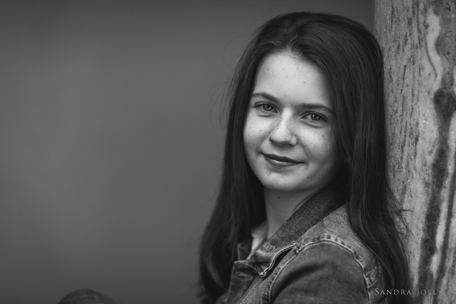 teen-girl-portrait-session-stockholm-by-sandra-jolly-photography.jpg