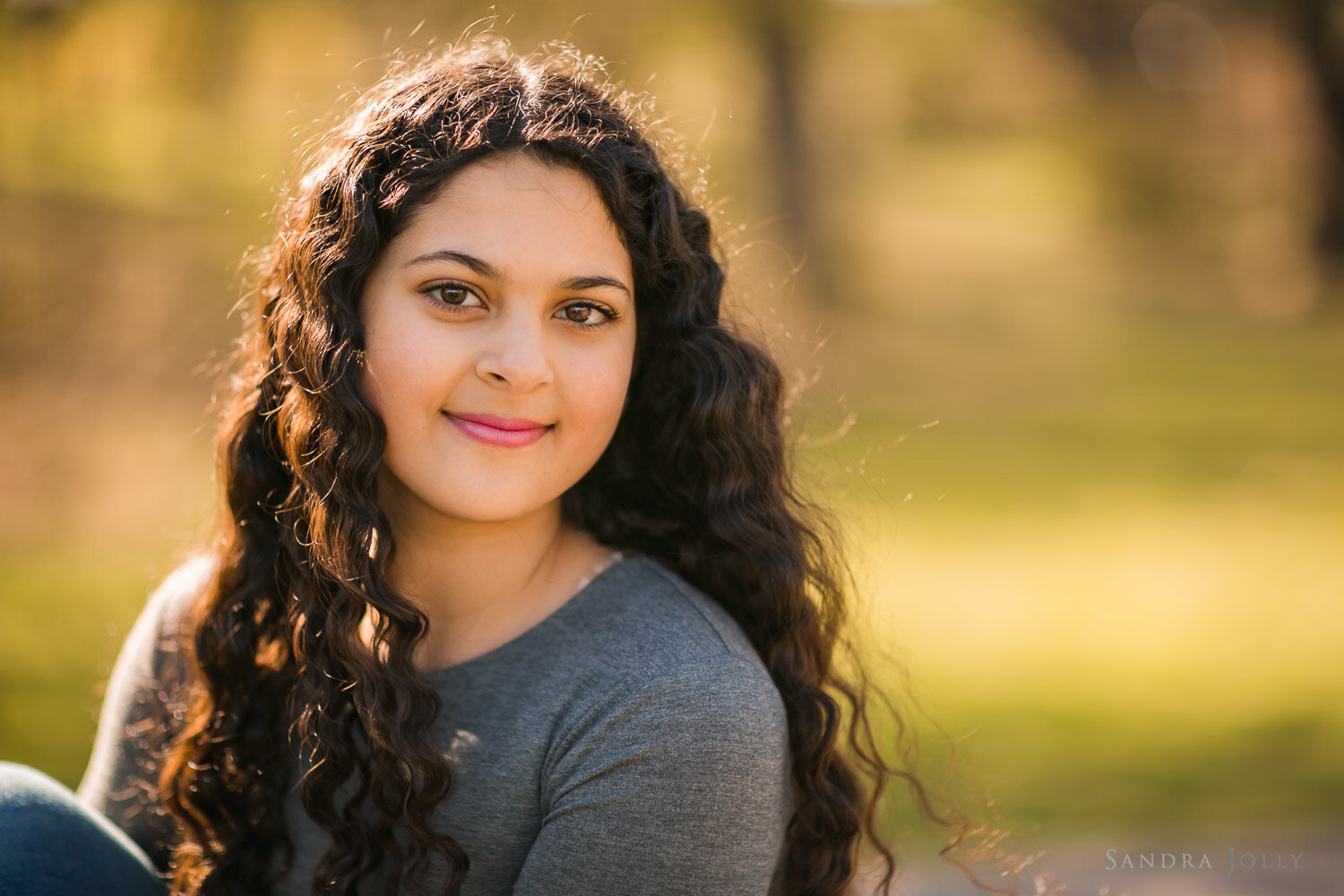 beautiful-portrait-of-a-tween-girl-by-Stockholm-photographer-sandra-jolly.jpg