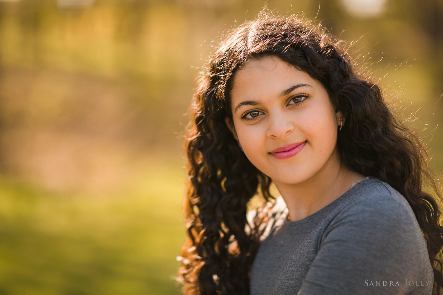 portrait-of-a-tween-girl-by-Stockholm-photographer-sandra-jolly.jpg