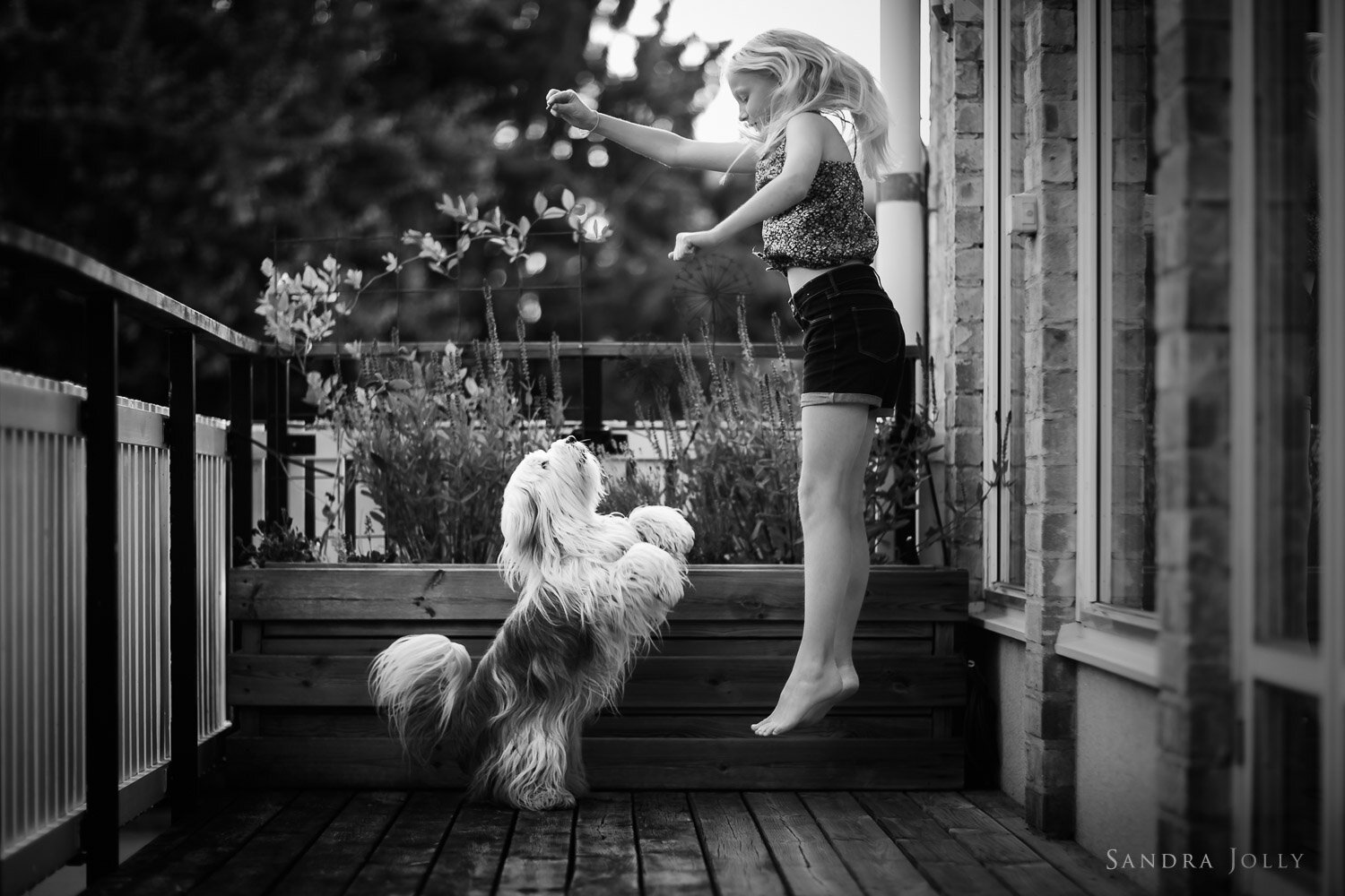 photo-of-a-girl-and-her-dog-stockholm-photographer.jpg