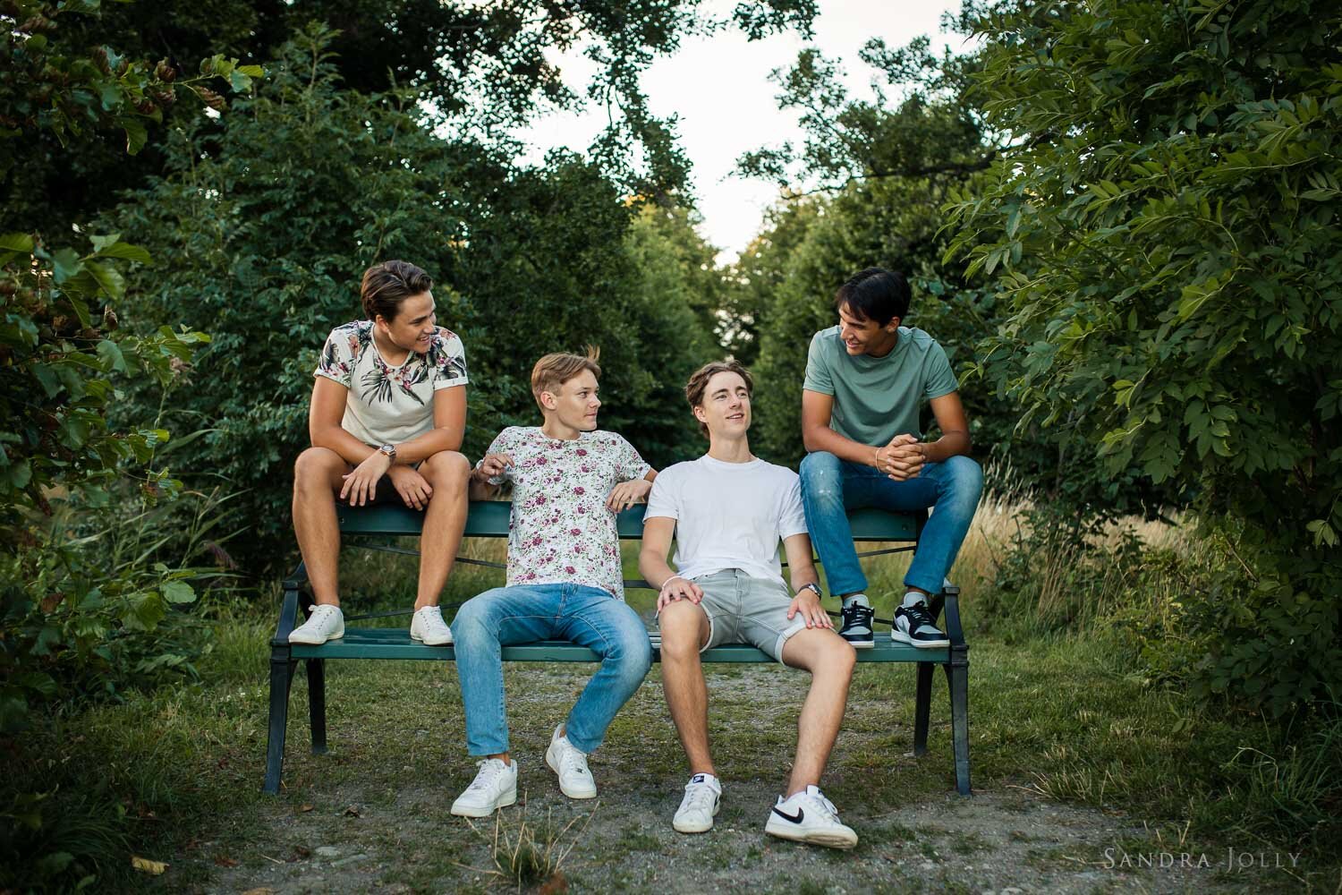 cool-teenage-friends-sitting-on-a-bench-by-sandra-jolly-photography.jpg