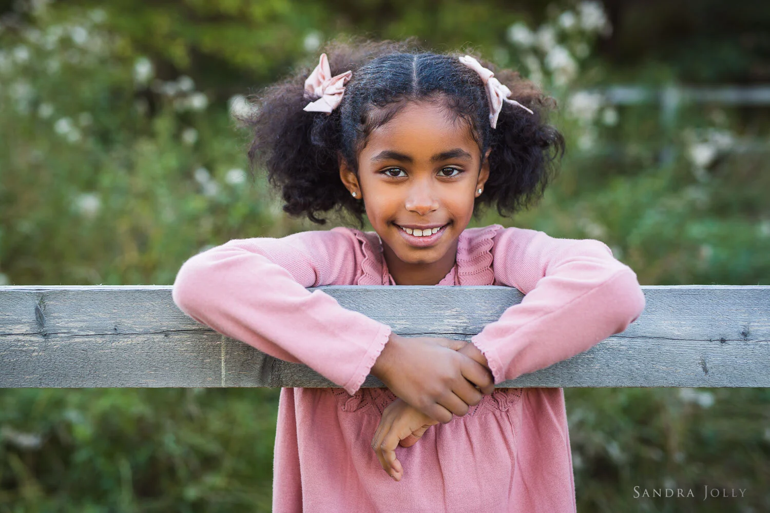 portrait-of-sweet-young-girl-by-stockholm-photographer-sandra-jolly-photography.jpg