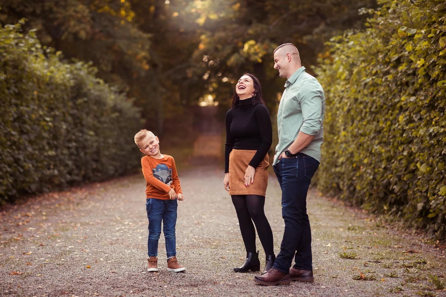 fun-autumn-family-session-in-stockholm-by-sandra-jolly-photography.jpg