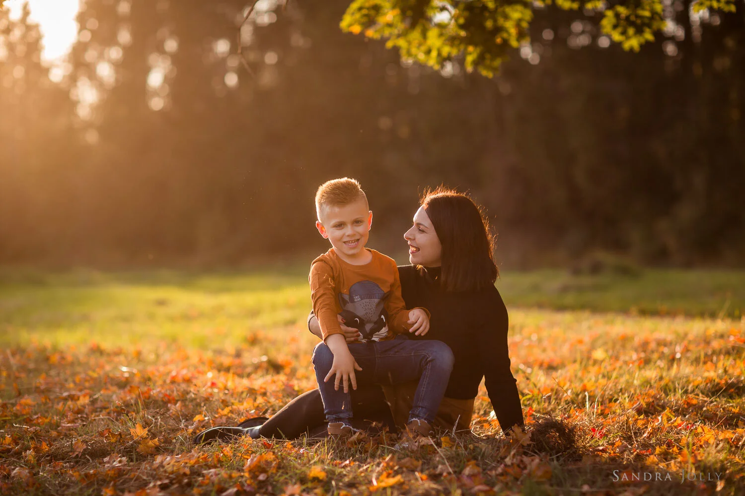 mom-and-son-at-ulriksdal-slott-by-sandra-jolly-photography.jpg