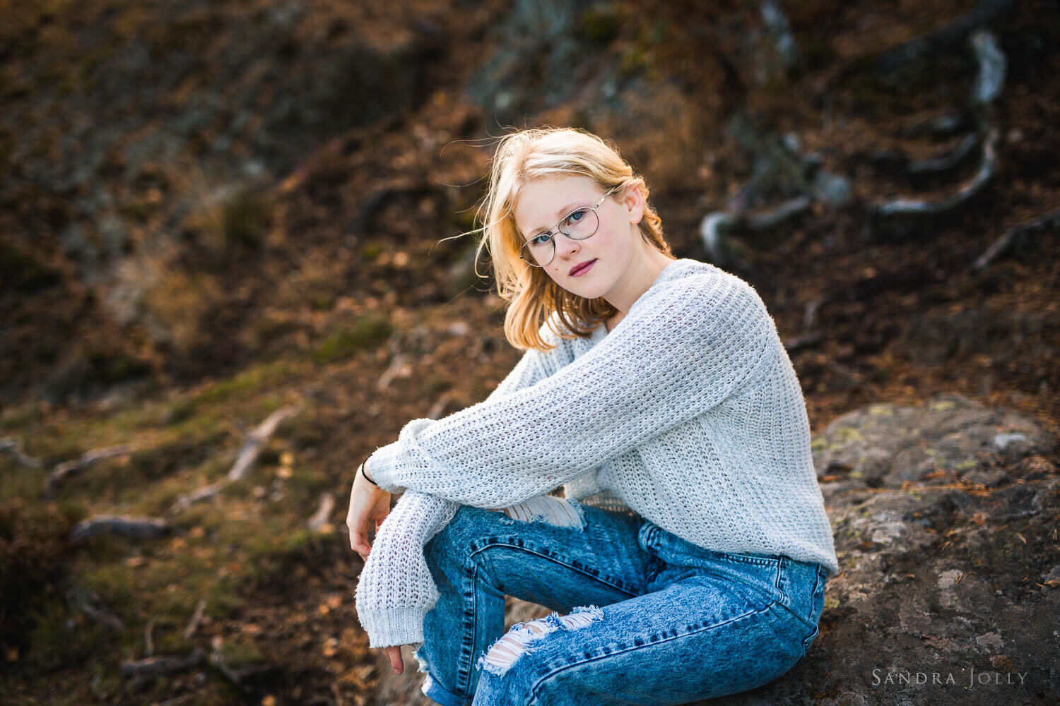 photo-of-teenage-girl-by-stockholm-family-photographer-sandra-jolly.jpg