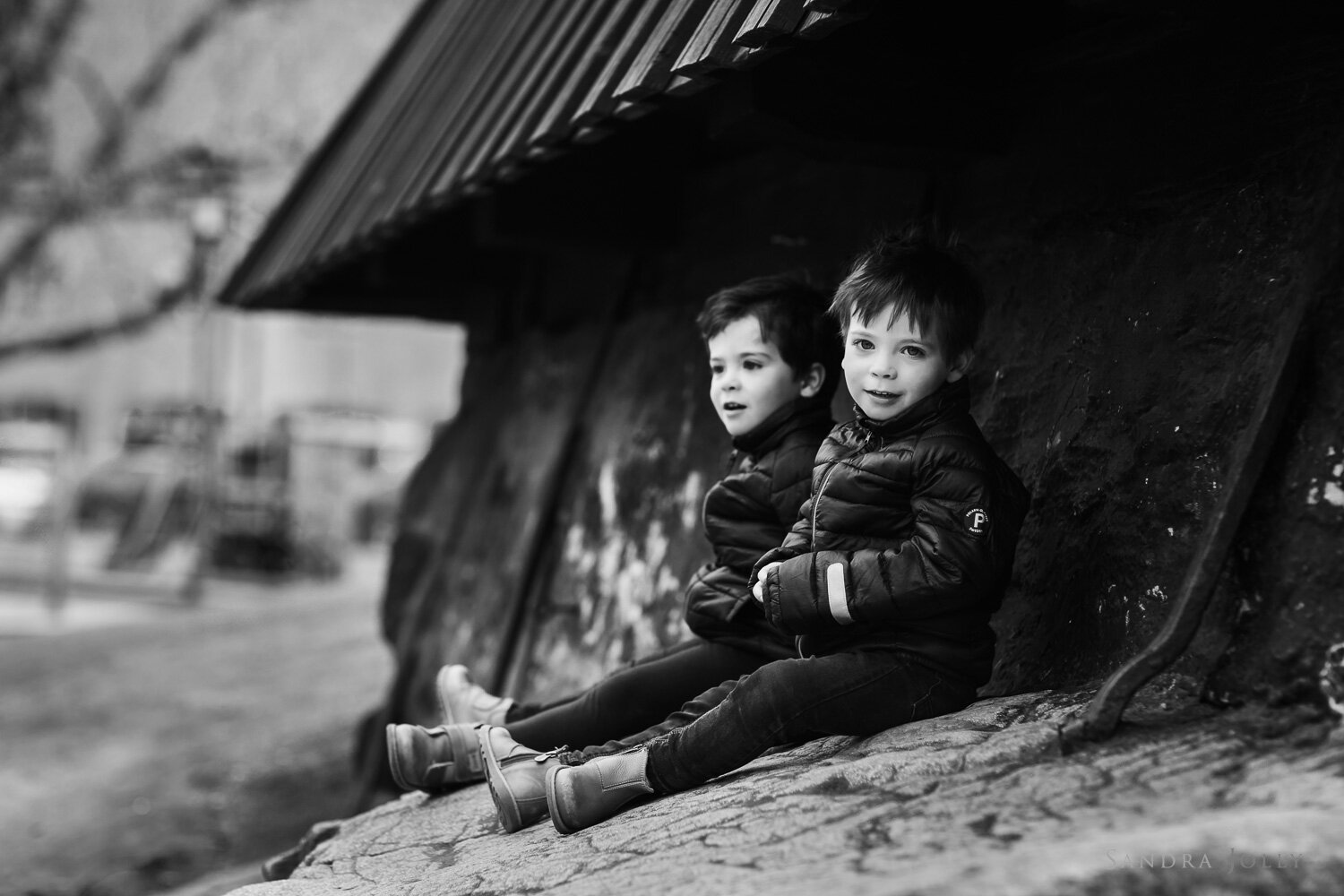 twin-boys-photo-session-by-stockholm-family-photographer-sandra-jolly.jpg