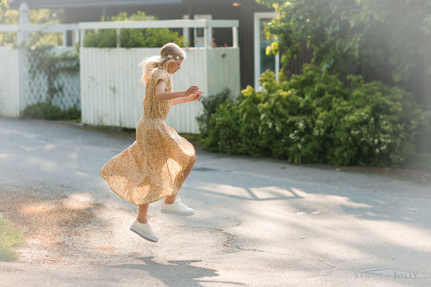 girl-on-summer-walk-in-sweden-by-sandra-jolly-photography.jpg