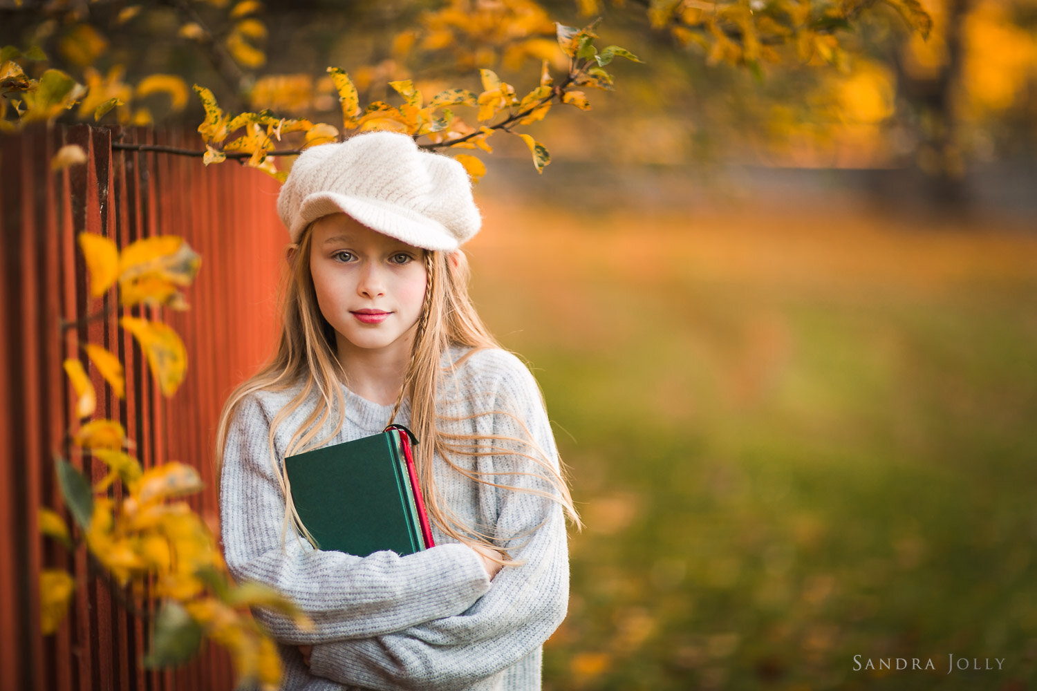 autumn-portrait-of-girl-by-stockholm-photographer-sandra-jolly-photography.jpg