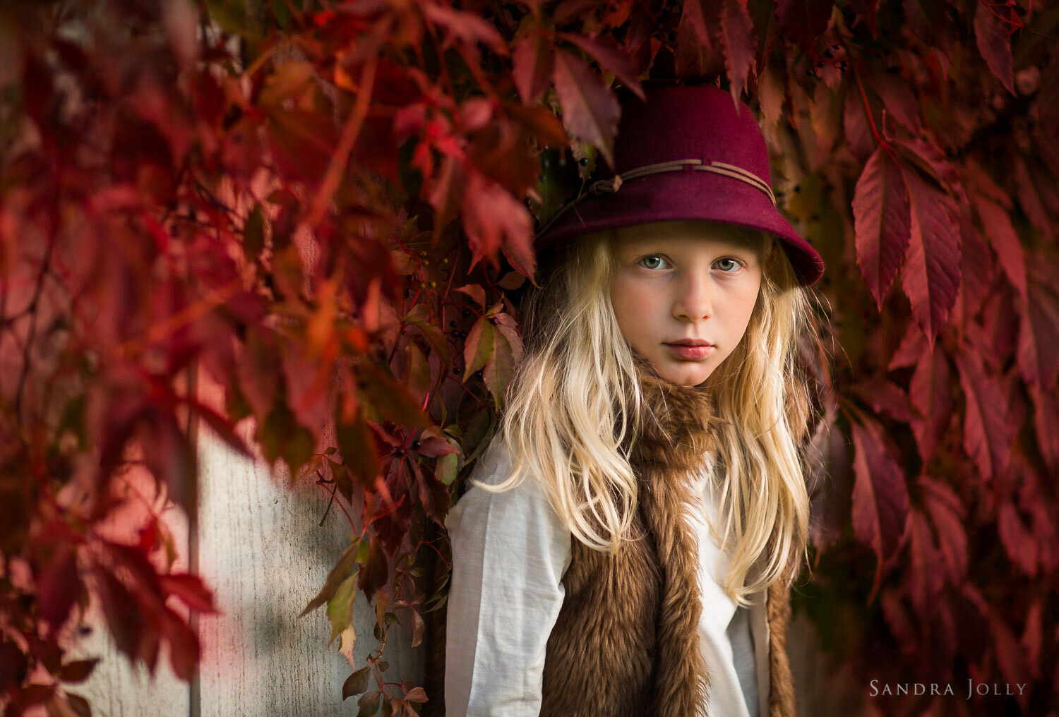 red-autumn-leaves-and-girl-by-stockholm-portrait-photographer-sandra-jolly-photography.jpg