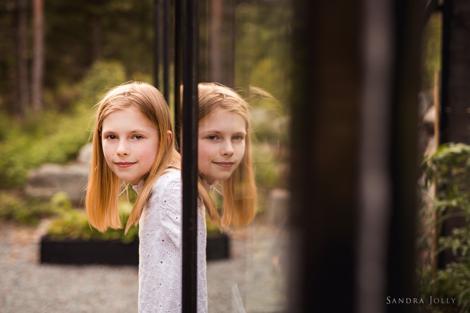 sigtuna-birthday-portrait-session-by-sandra-jolly-photography.jpg