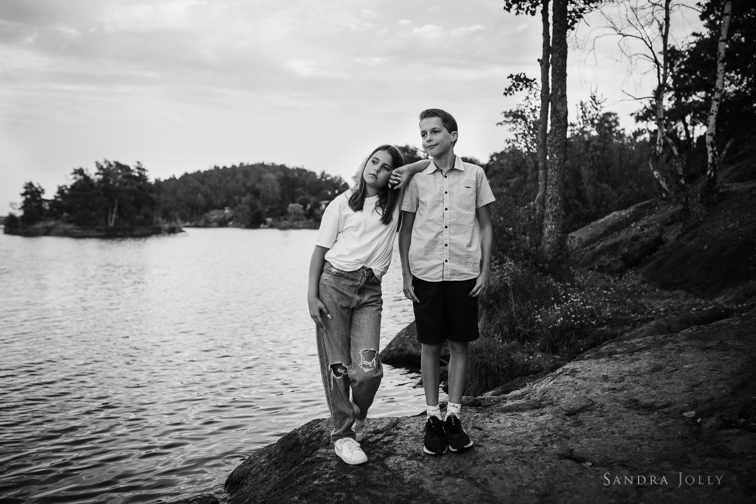 sibling-photo-session-by-stockholm-photographer-sandra-jolly.jpg