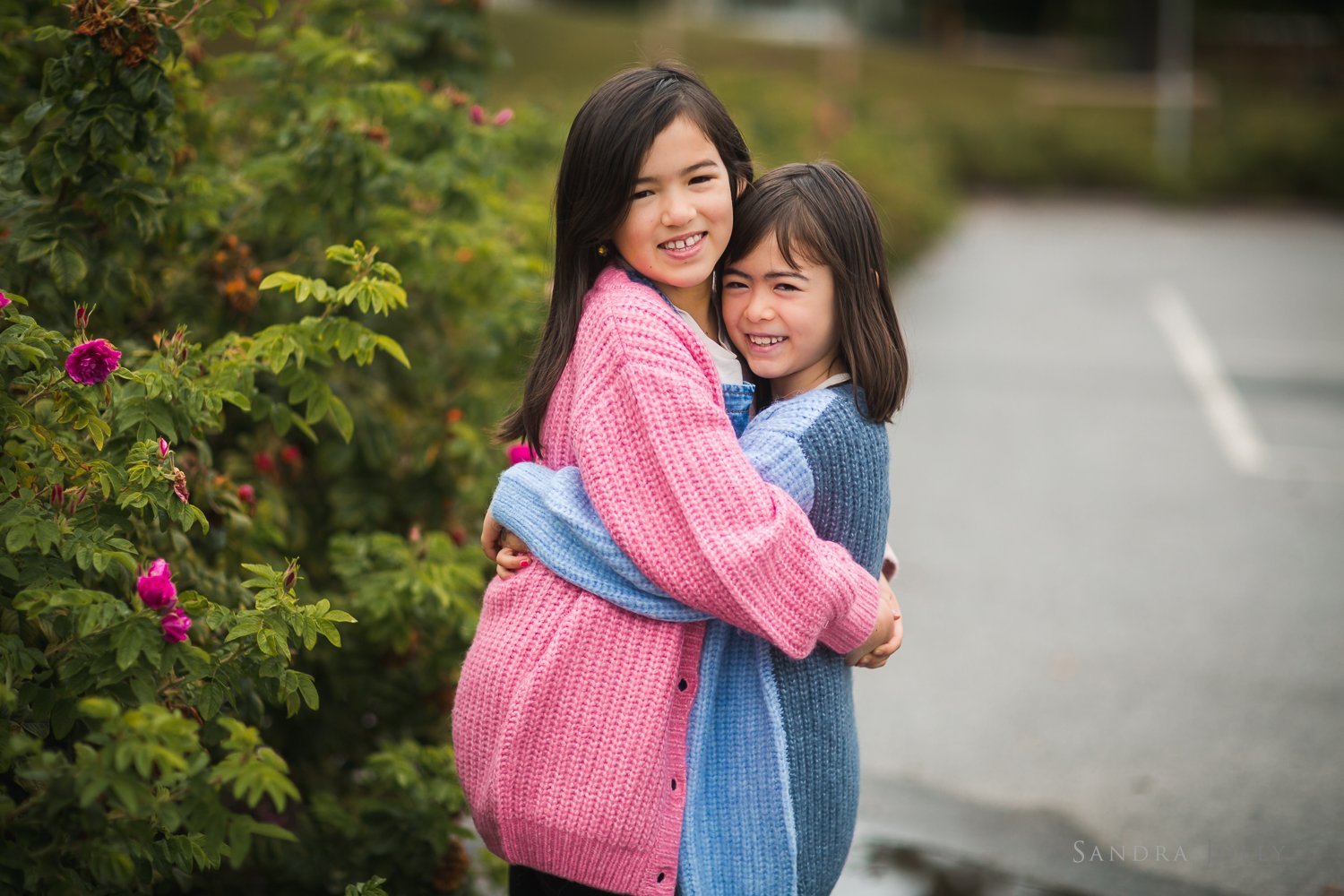 happy-chinese-sisters-portrait-by-sandra-jolly-photography.jpg