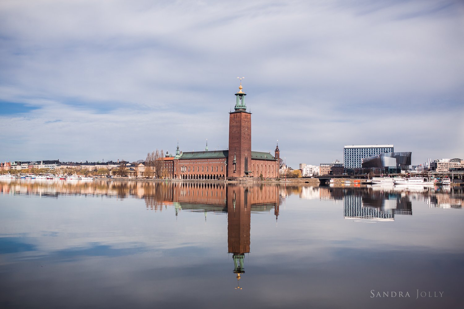 stadshuset-stockholm-water-reflection-by-sandra-jolly-photography.jpg
