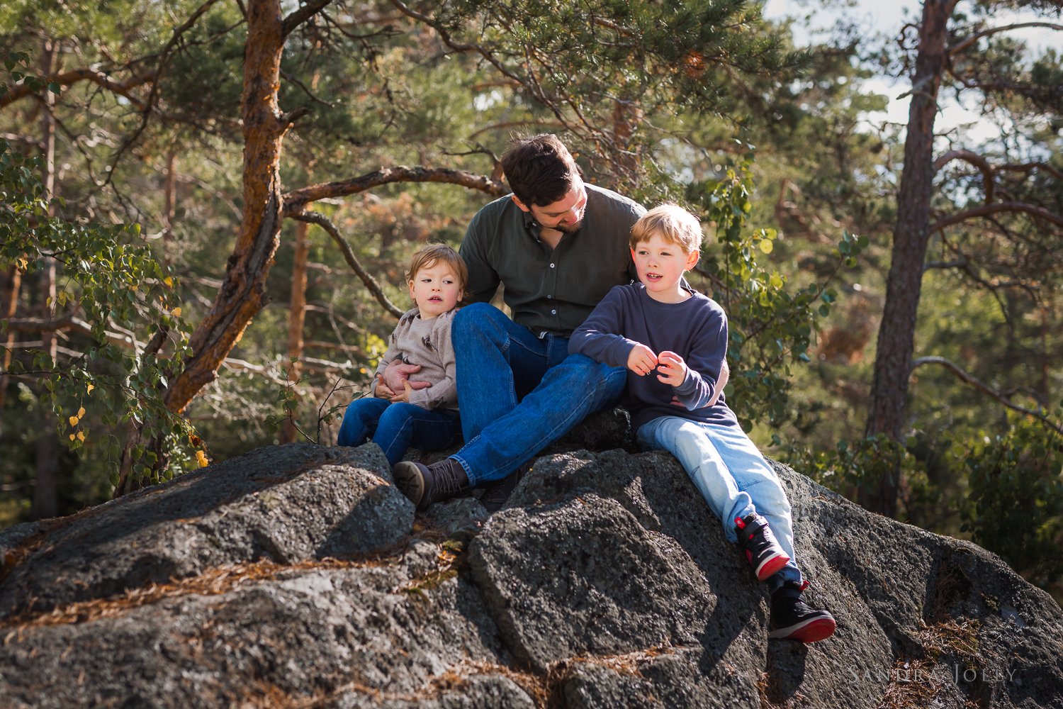 father-and-sons-photo-session-in-stockholm.jpg