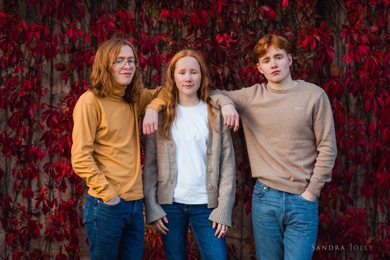 red-haired-siblings-autumn-photo-session.jpg