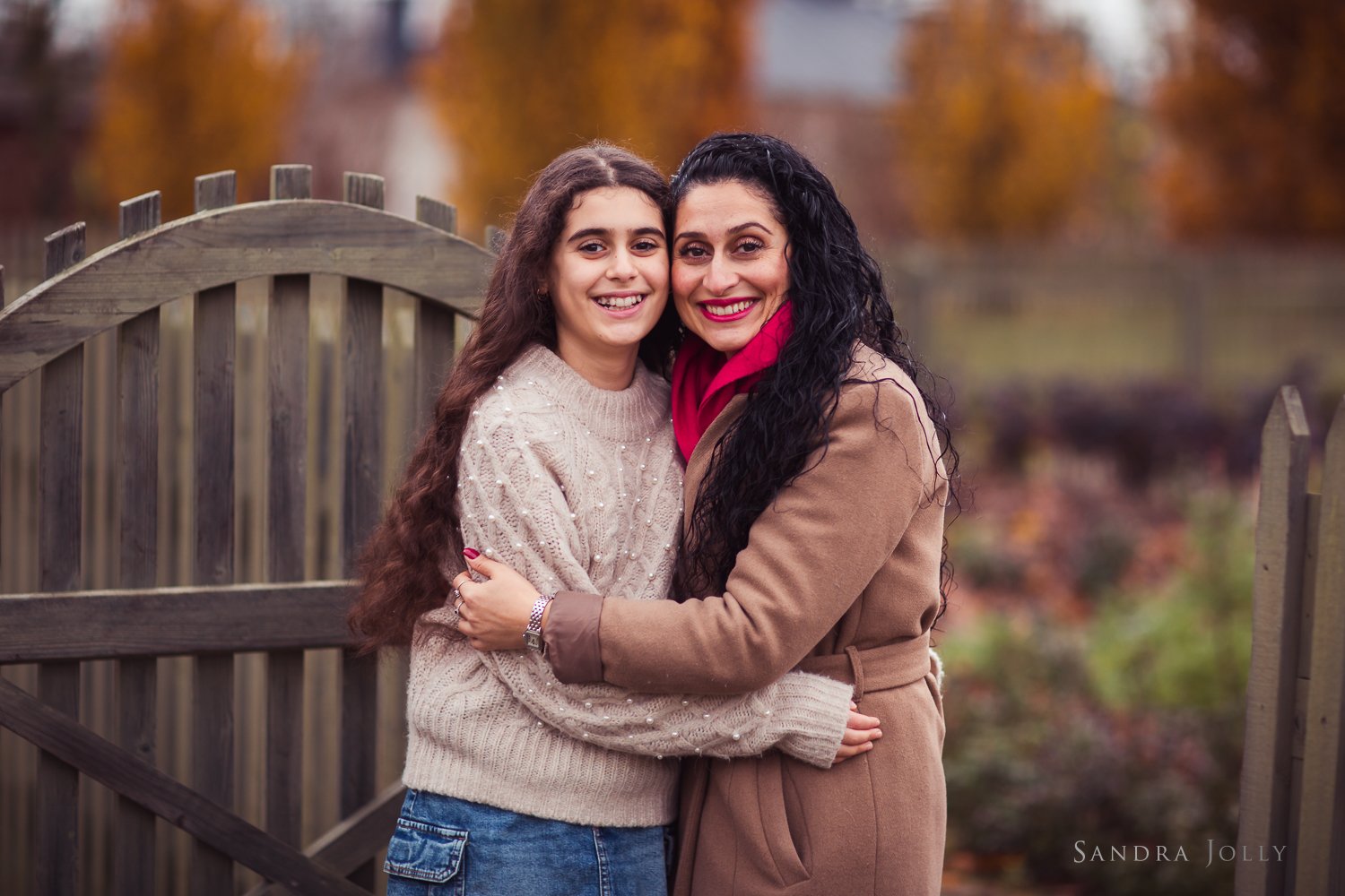 mother-and-daughter-portrait-stockholm-family-photographer.jpg