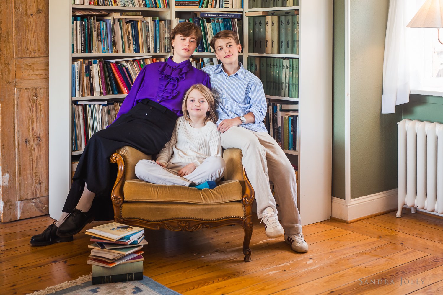 classic-sibling-portrait-sandra-jolly-photography-stockhohlm.jpg