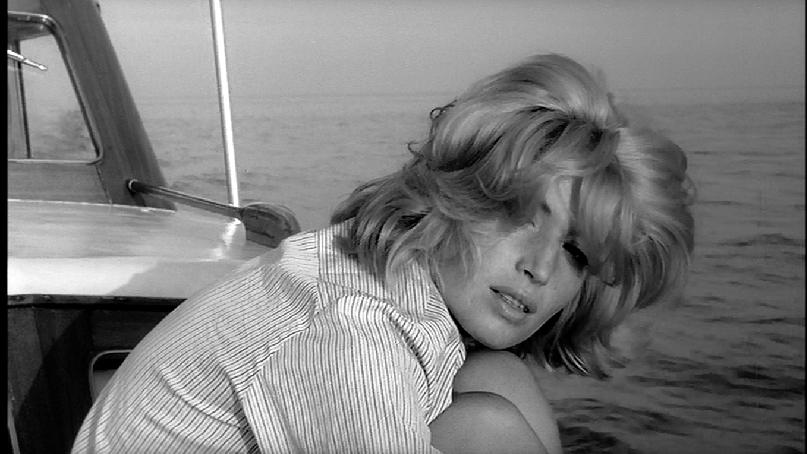 Monica Vitti - L'Avventura at sea....jpg