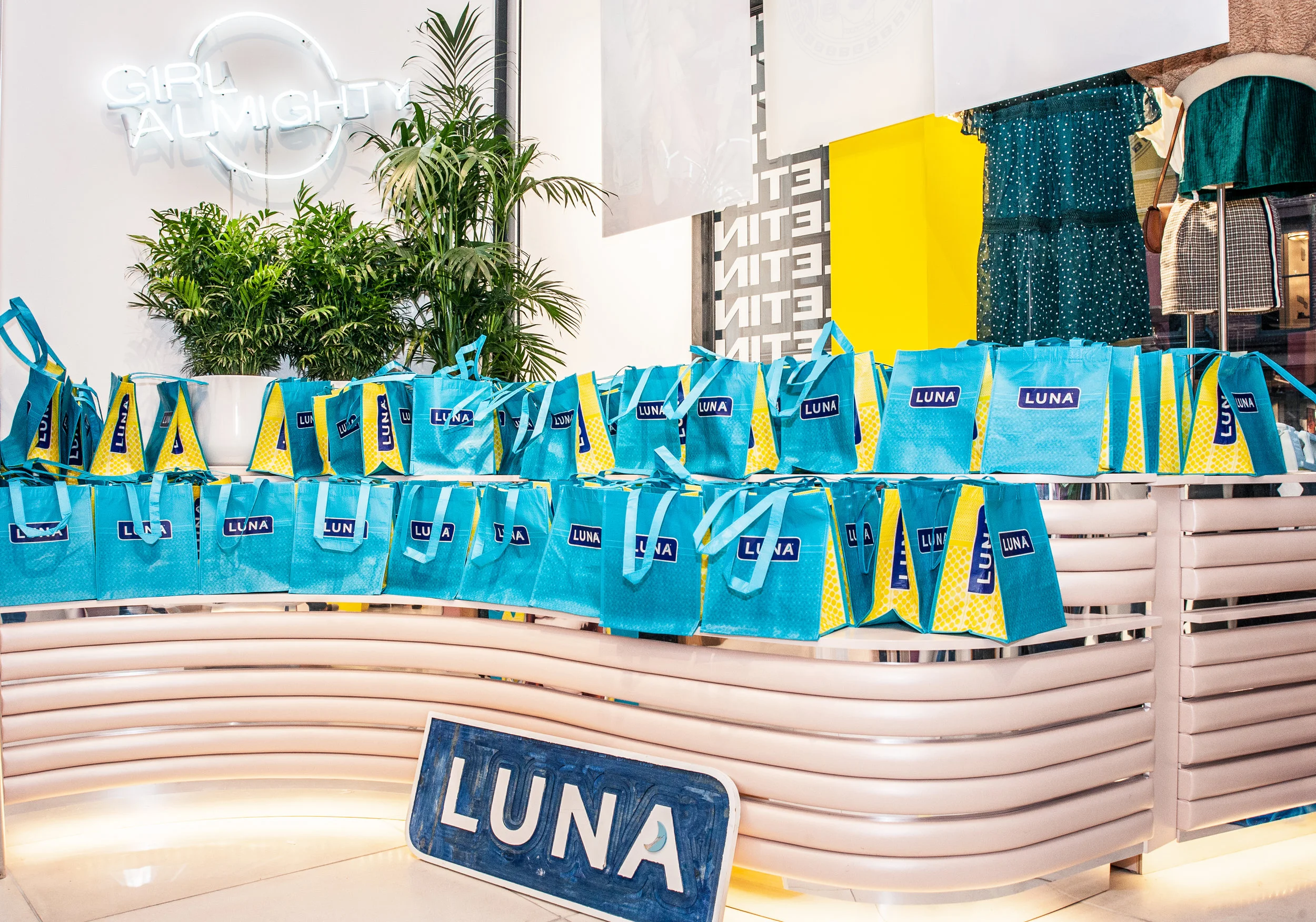 Luna Bar - Equal Pay - Bulletin - 9.18-1042-2.jpg