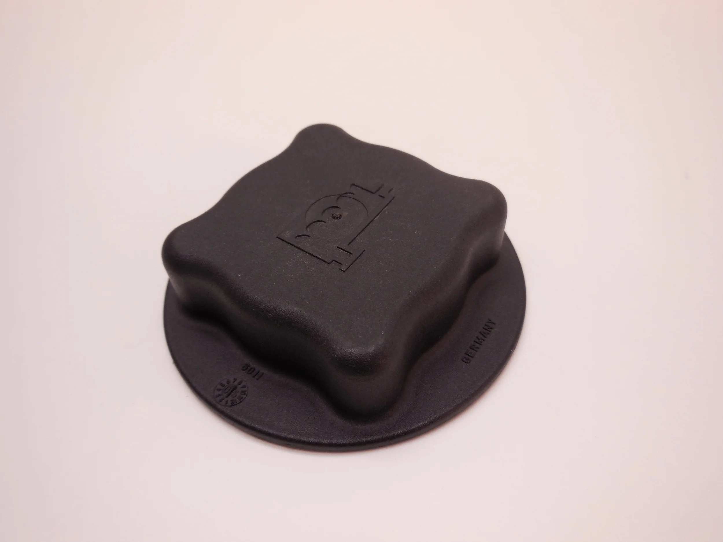 Expansion Tank Cap Häggo Nr: 6932 4951-075 price: 317 sek