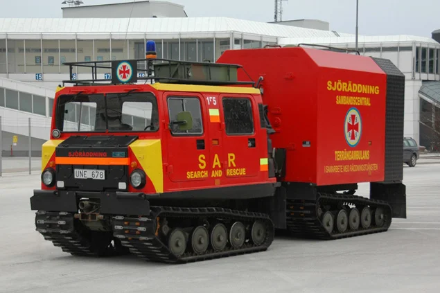 UNE678_1.jpg