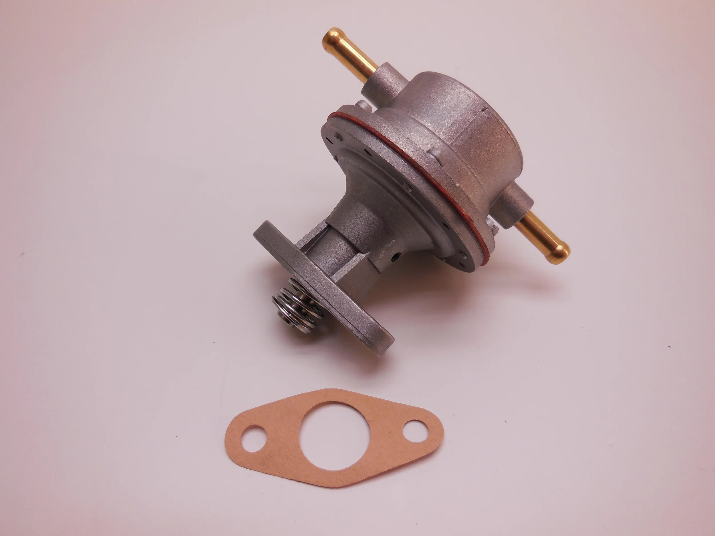 Fuel pump häggo Nr:453 7091-006 price: 1370 sek