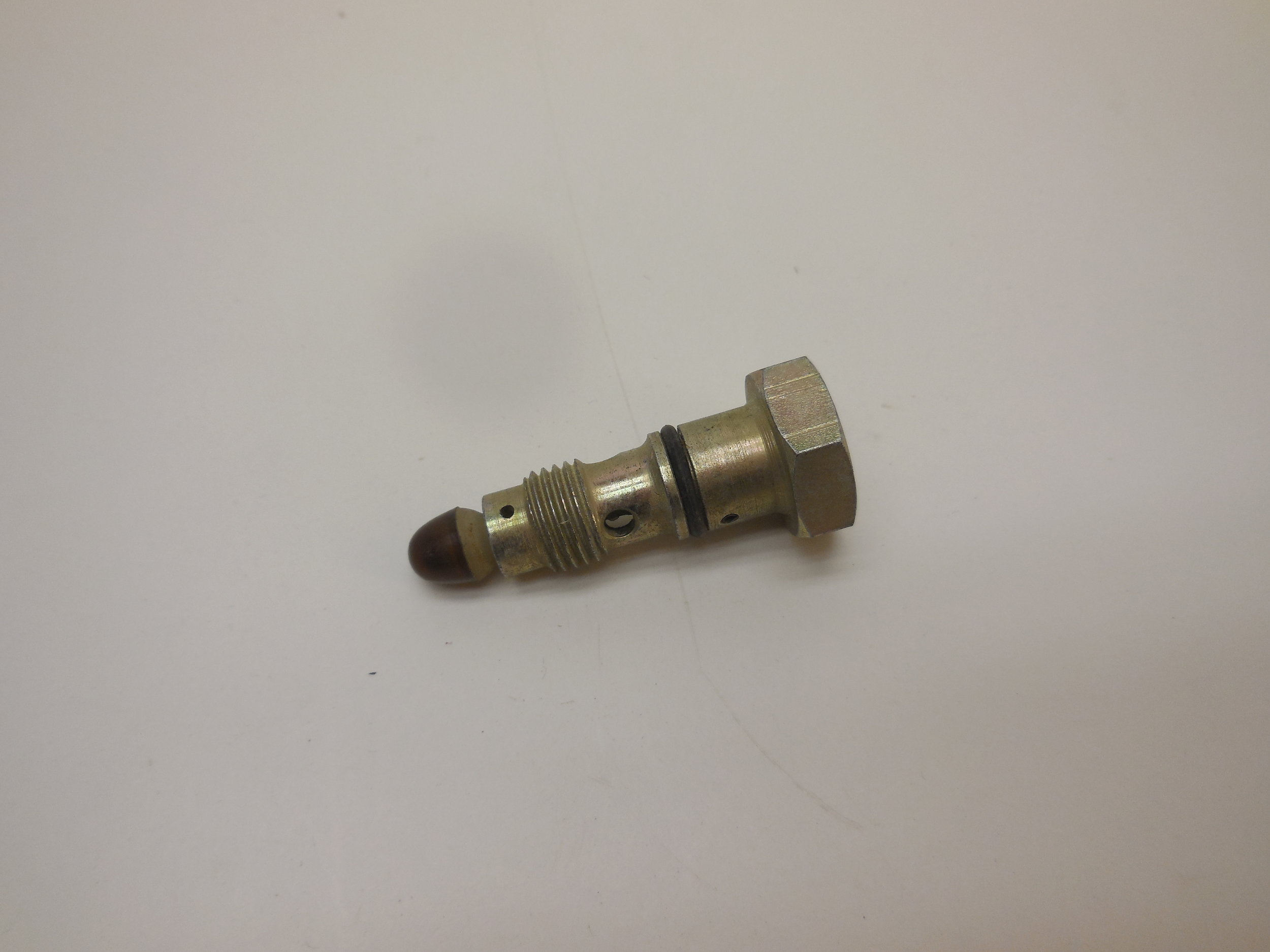 Valve Bolt Mb nr: 115 270 24 89 Price: 360 SEk