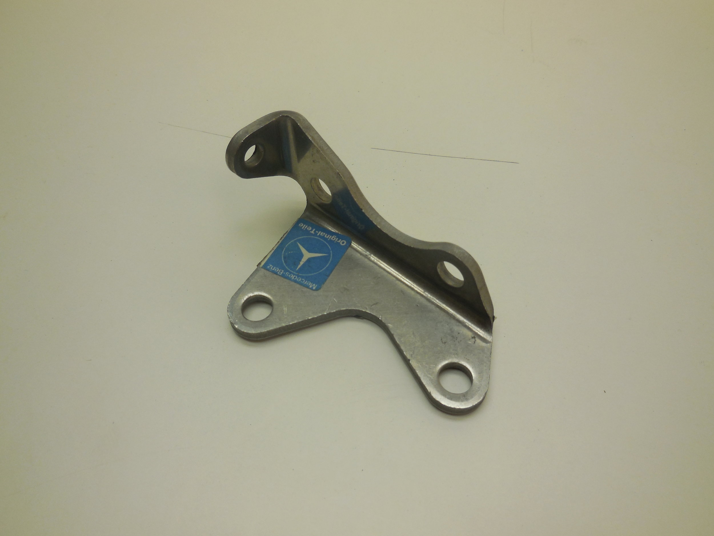 Strut angle mb nr: 617 142 03 42 price: 160 Sek