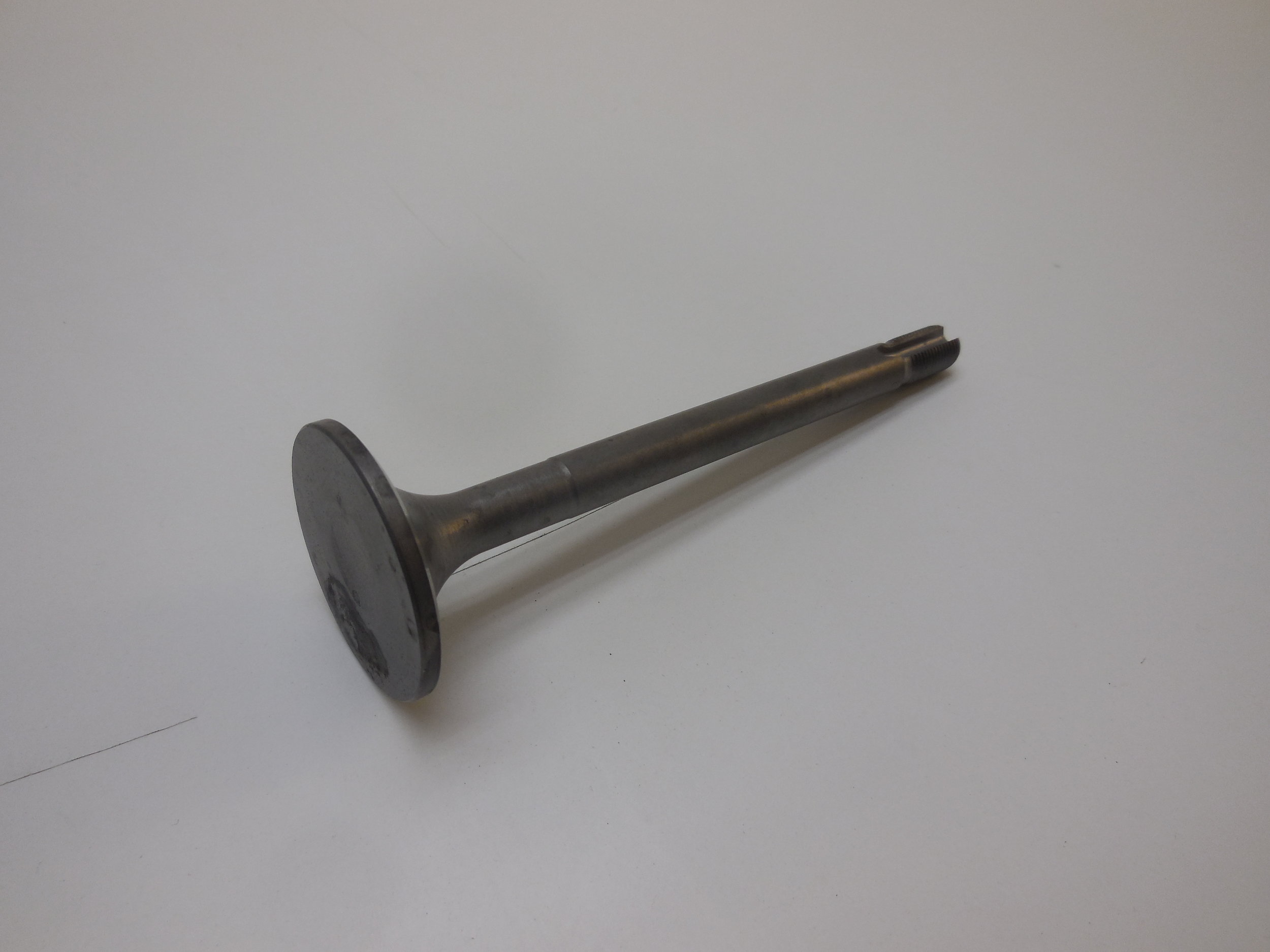 Inlet valve Mb nr: 617 053 00 01 Price: 400 Sek
