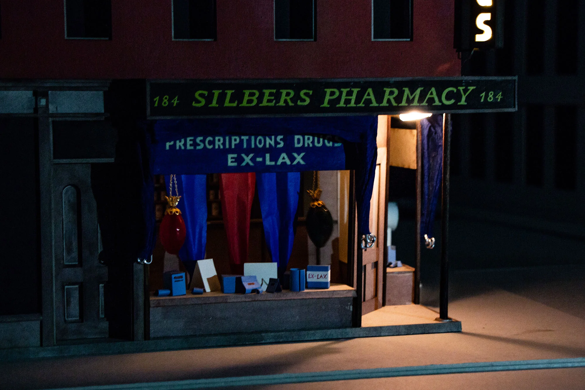 Hopper's Interiors: Drugstore, 1927