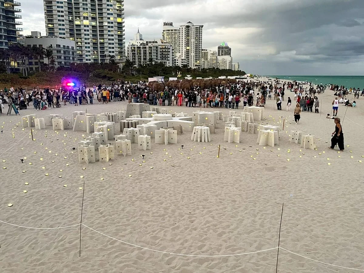 Don&rsquo;t forget to stop by @artbasel in Miami this weekend to check out this artificial reef exhibit up close!

For the project, 3D Potter and several other artists and contractors worked with @thereefline to develop several cement star-shaped ves