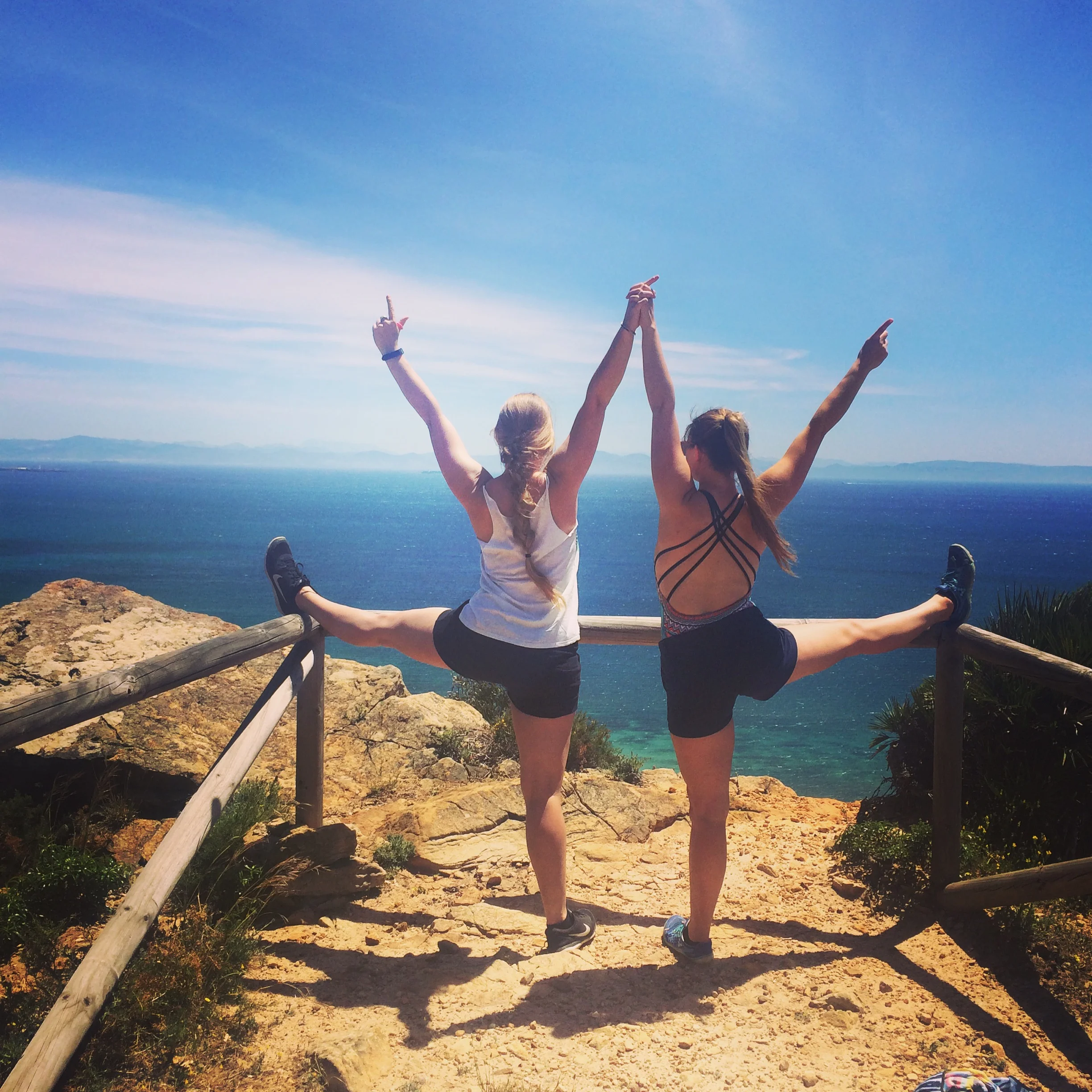 Team Yoga - There is Morrocco peeping it's head out!